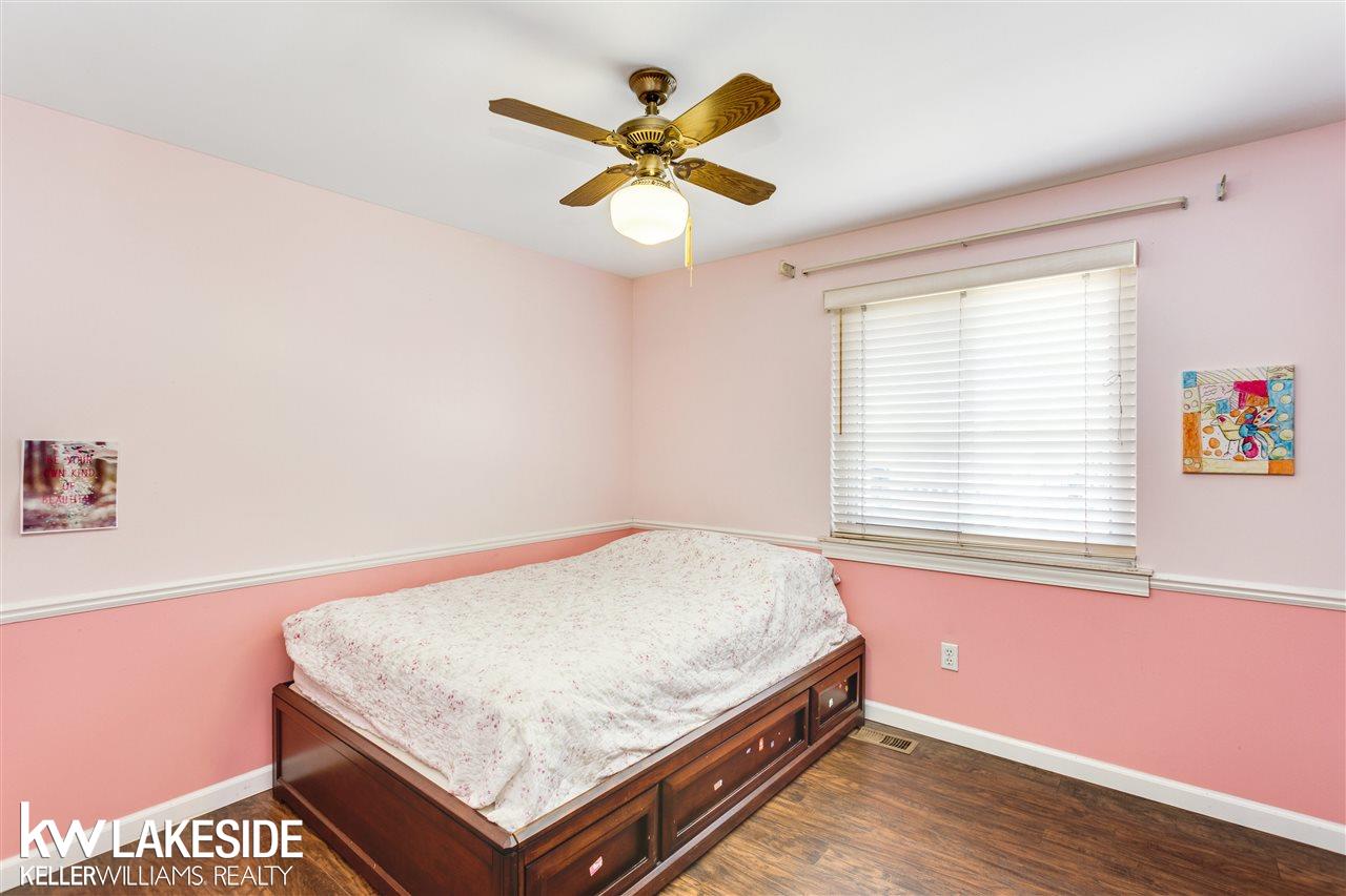 2202 Highsplint Drive Rochester, MI 48307 - Photo 10 of 18 31346659-9.JPG