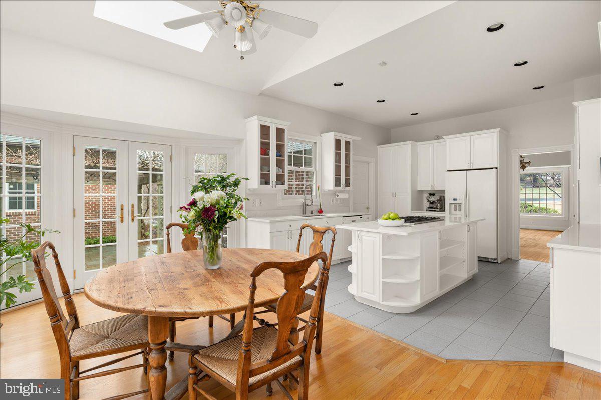 13635 Maidstone Lane Potomac, MD 20854 - Photo 18 of 66 Informal dining w views of private back yard