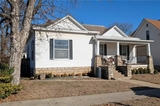 $155,000 | 339 West 6th Avenue, Garnett, KS 66032