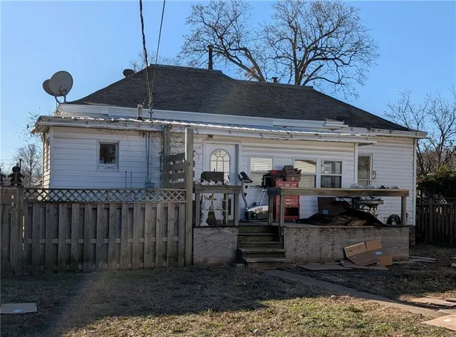 $155,000 | 339 West 6th Avenue, Garnett, KS 66032