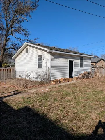 $155,000 | 339 West 6th Avenue, Garnett, KS 66032