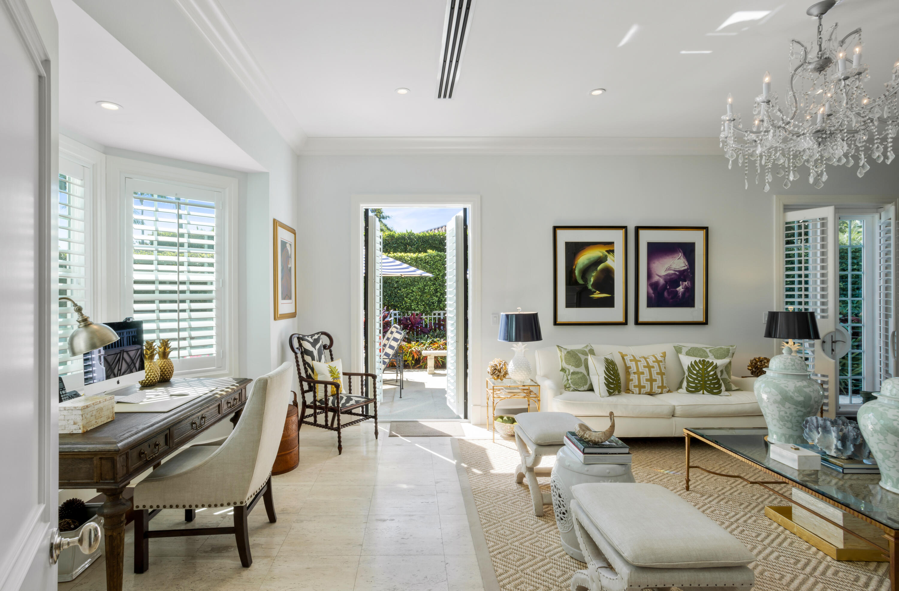 327 Arabian Road Palm Beach, FL 33480 - Photo 3 of 23 LIVING_SIDE_VIEW