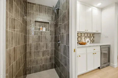 $2,977,000 | 168 Lamour Drive, La Canada Flintridge, CA 91011