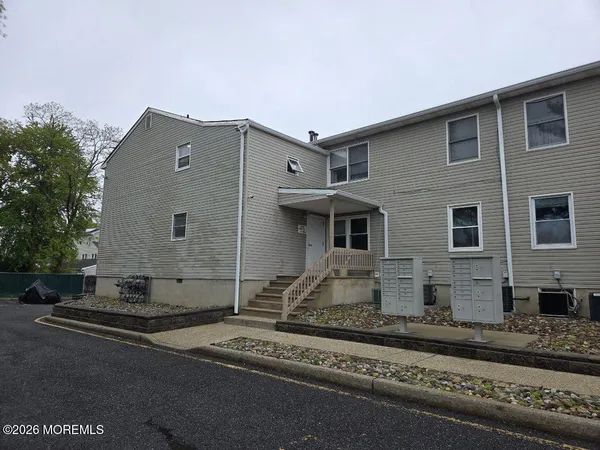 $1,800 | 213 Main Street, Unit 7, Keansburg, NJ 07734