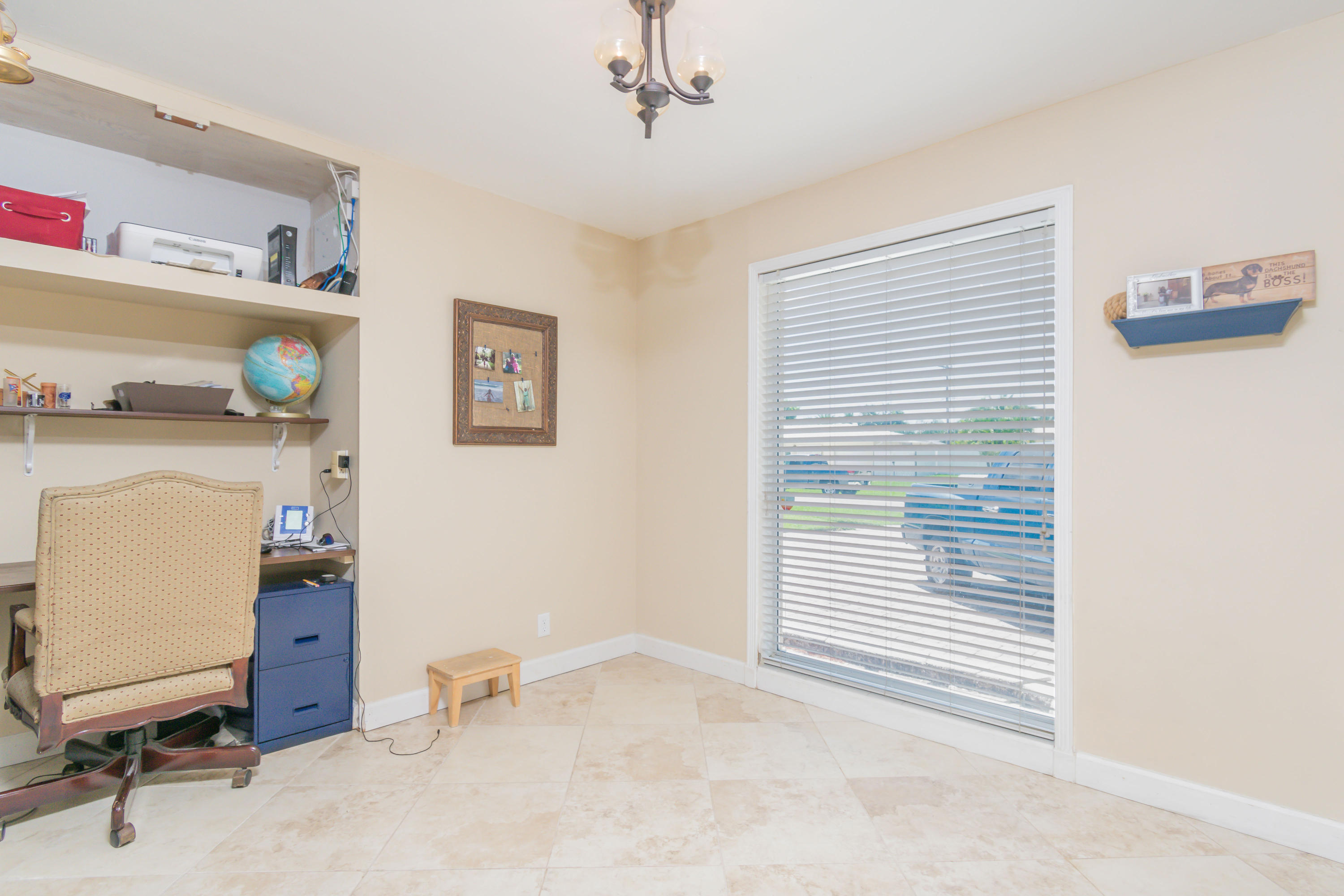 513 Harbour Road North Palm Beach, FL 33408 - Photo 14 of 48 Living Area