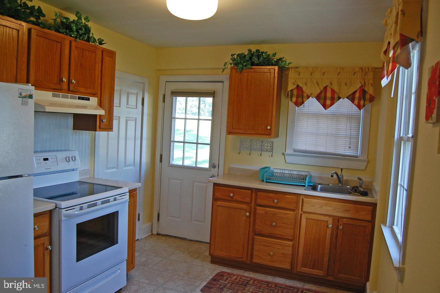 3 Churchview Road Millersville, MD 21108 - Photo 9 of 14 Kitchen & side door