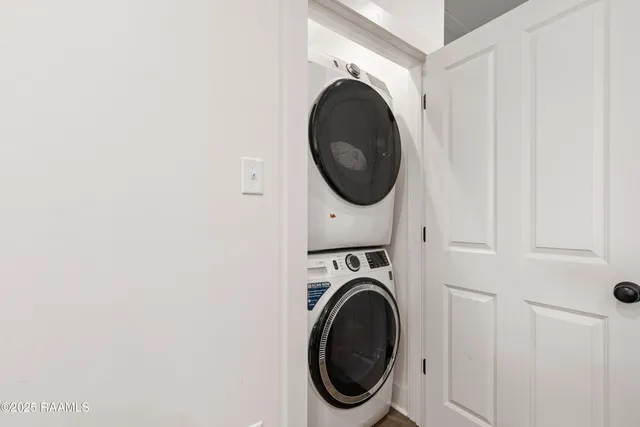 $266,000 | 503 Highland Park Lane, Lafayette, LA 70508