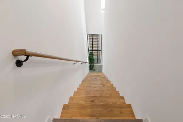 $266,000 | 503 Highland Park Lane, Lafayette, LA 70508