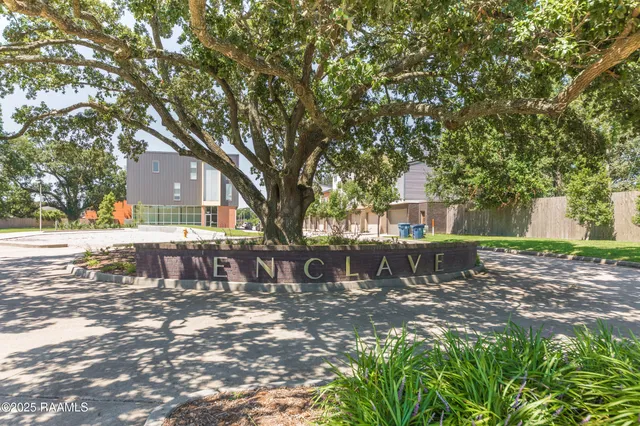 $266,000 | 503 Highland Park Lane, Lafayette, LA 70508