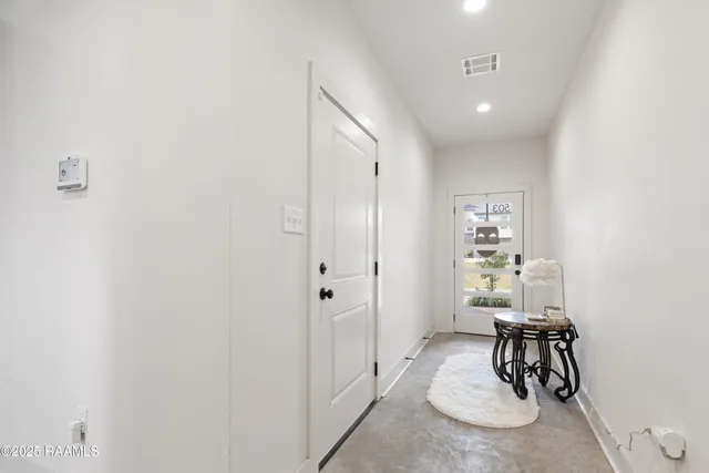 $266,000 | 503 Highland Park Lane, Lafayette, LA 70508