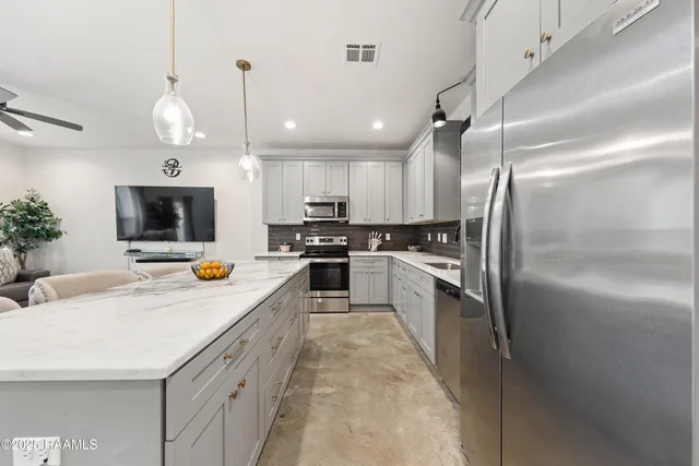 $266,000 | 503 Highland Park Lane, Lafayette, LA 70508