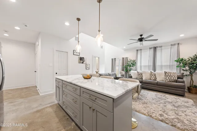 $266,000 | 503 Highland Park Lane, Lafayette, LA 70508