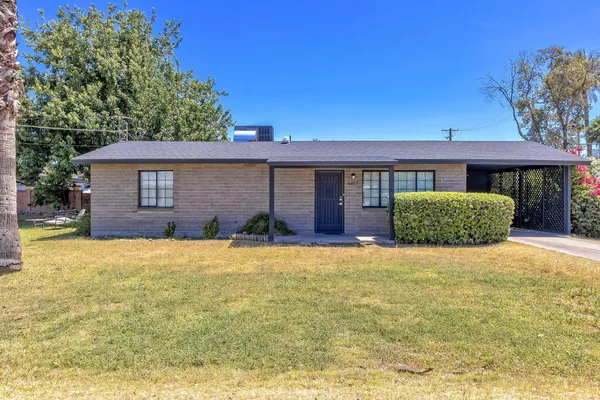 $2,300 | 4417 North 21st Street, Phoenix, AZ 85016