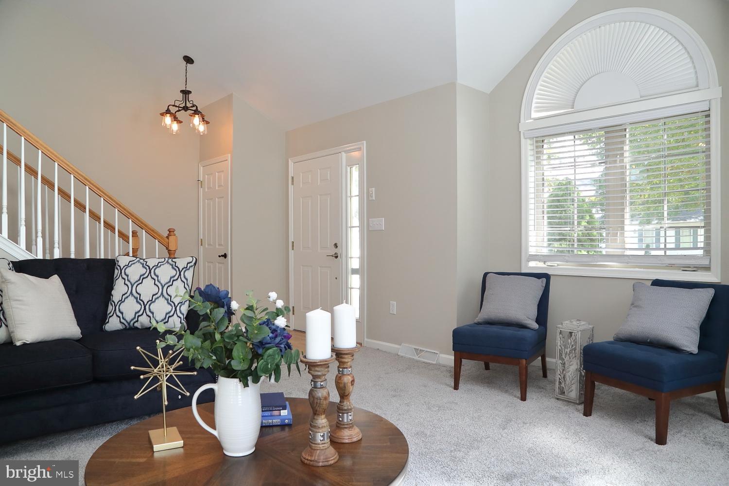 901 Rebecca Drive Lititz, PA 17543 - Photo 5 of 25