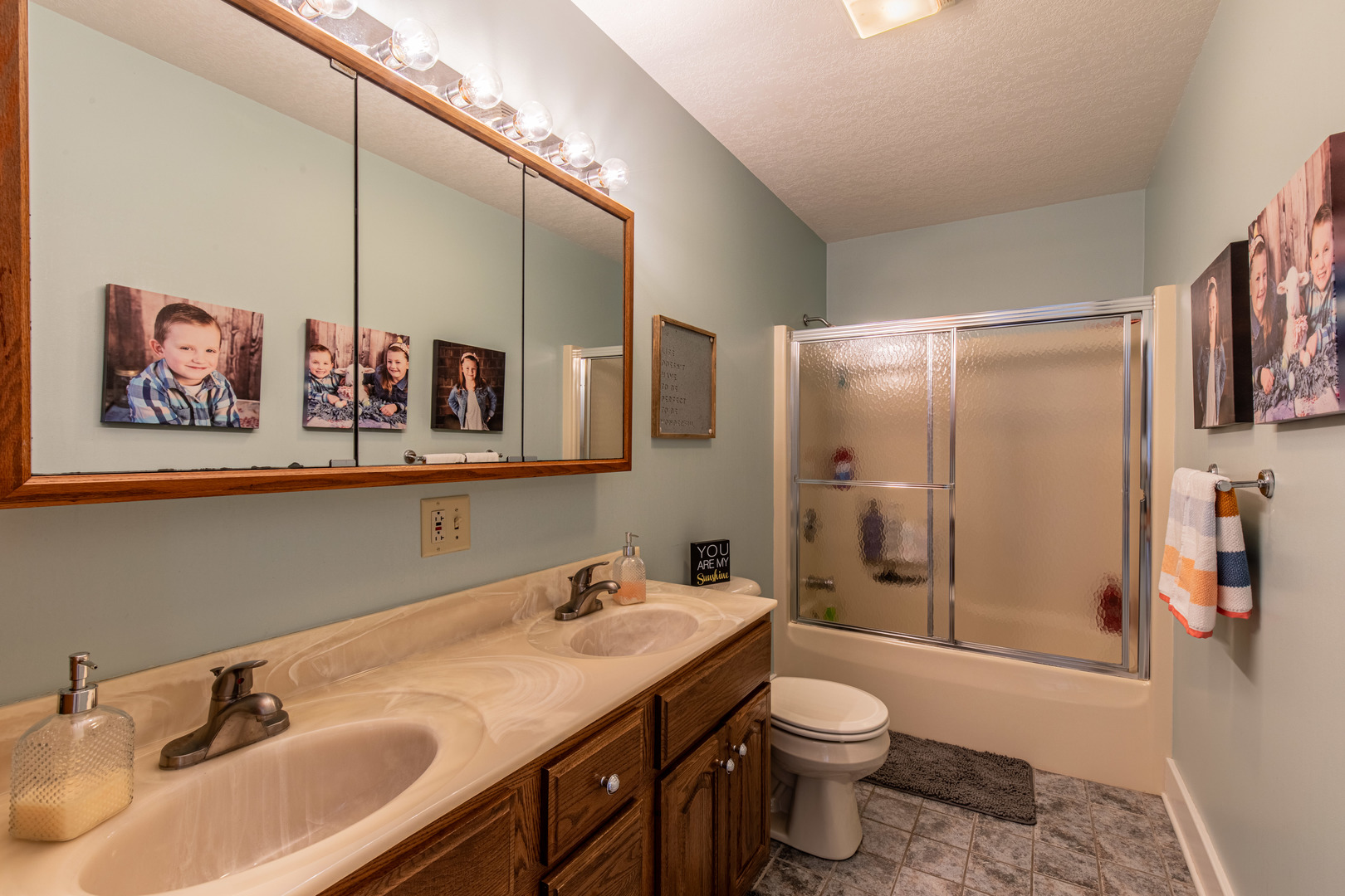 3980 East 4th Road Mendota, IL 61342 - Photo 23 of 44 a bathroom with a sink a toilet and shower