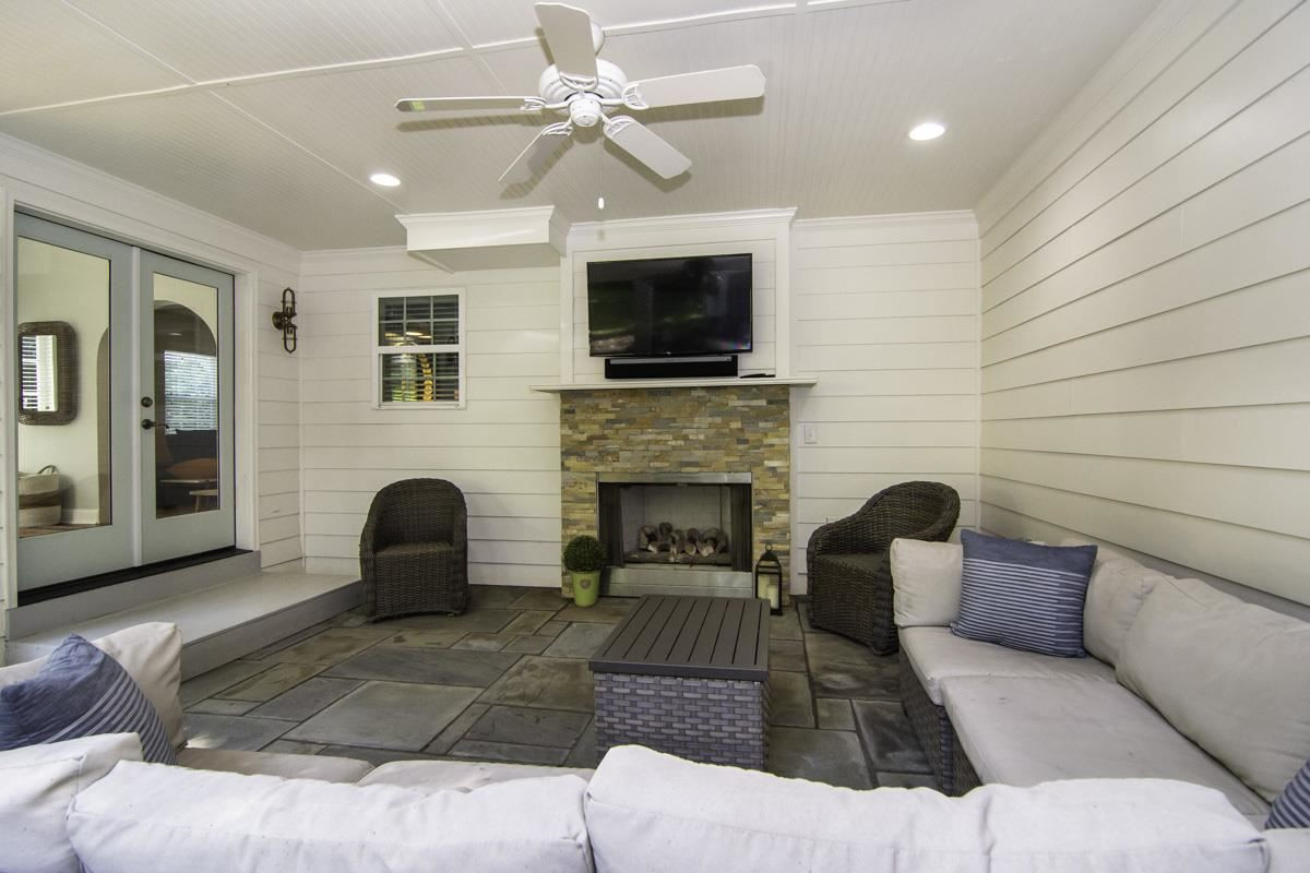 2723 Cartier Drive Raleigh, NC 27608 - Photo 4 of 30 Photo 4