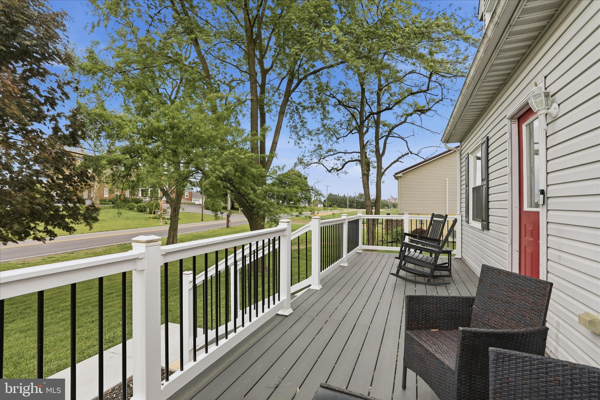 13427 Maugansville Road Hagerstown, MD 21740 - Photo 7 of 39
