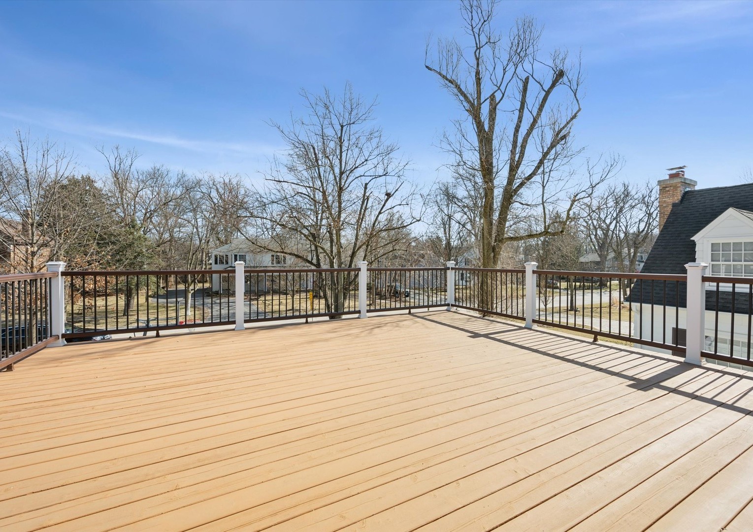 716 Indian Road Glenview, IL 60025 - Photo 18 of 32 a view of a terrace with trees