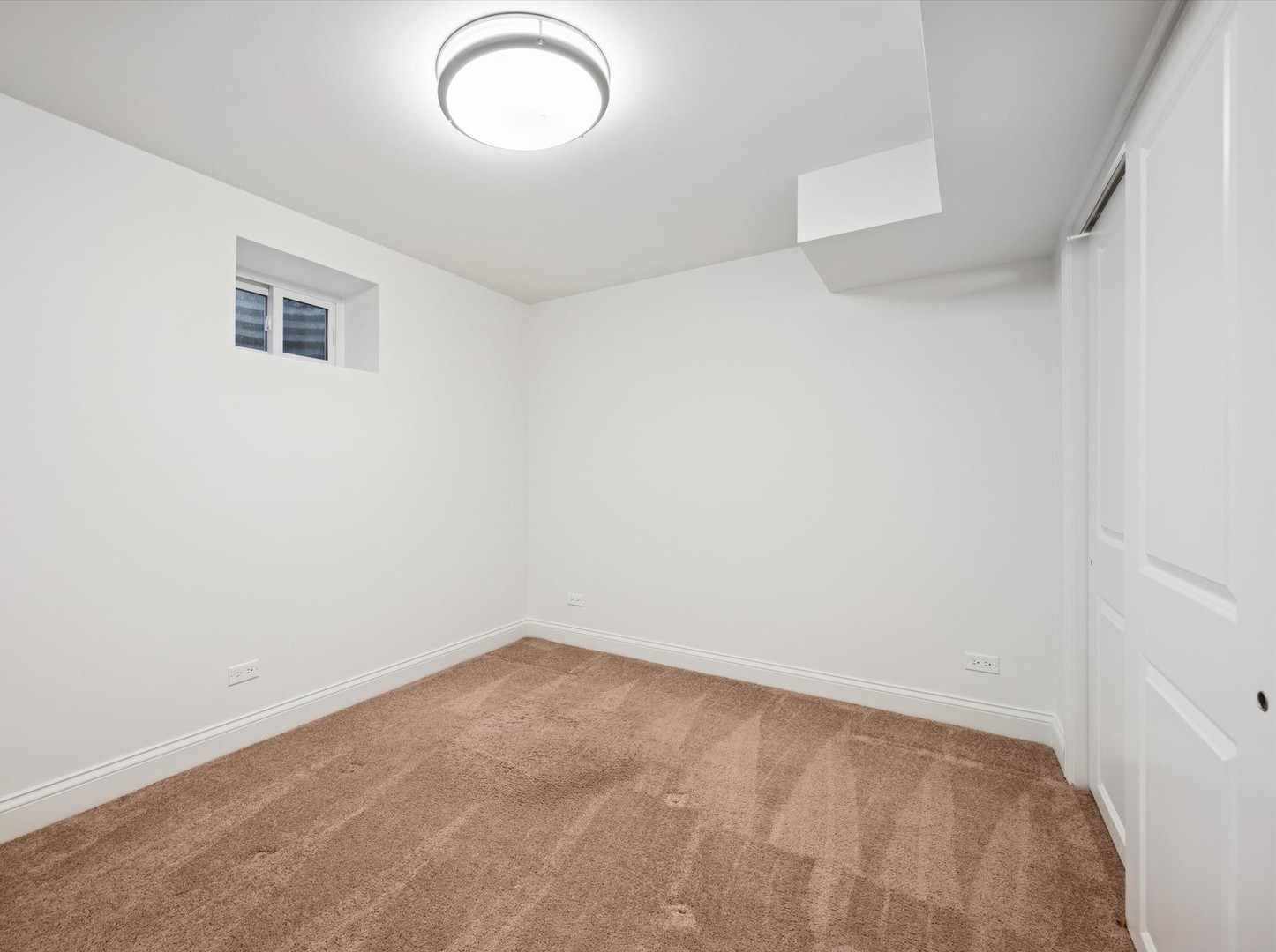 716 Indian Road Glenview, IL 60025 - Photo 27 of 32 a view of a room