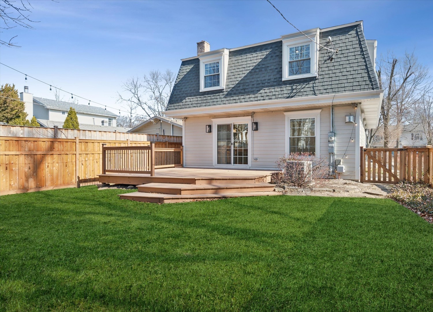 716 Indian Road Glenview, IL 60025 - Photo 28 of 32 a house view with a sitting space and garden