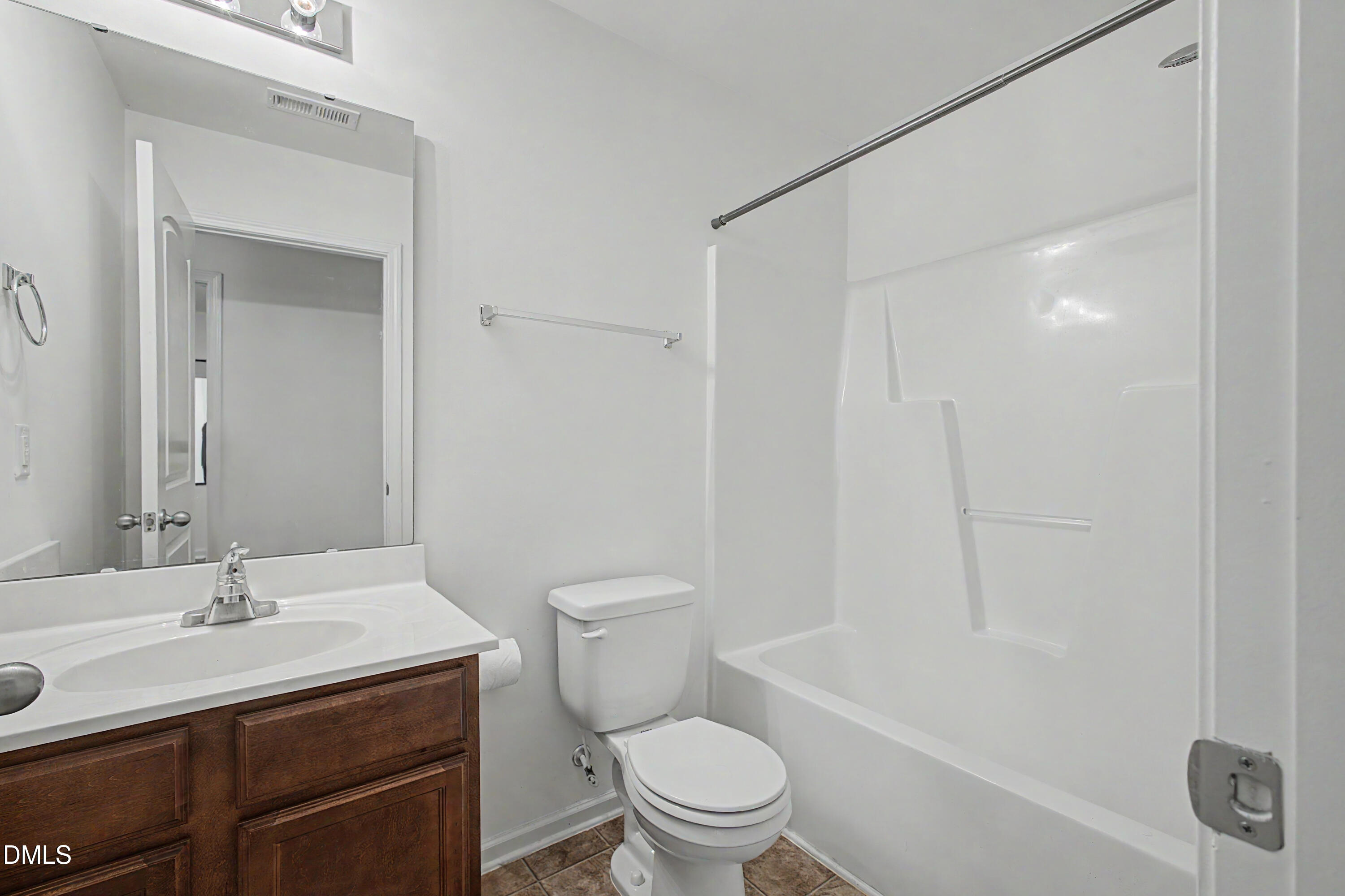 2924 Smooth Stone Trail Raleigh, NC 27610 - Photo 23 of 30