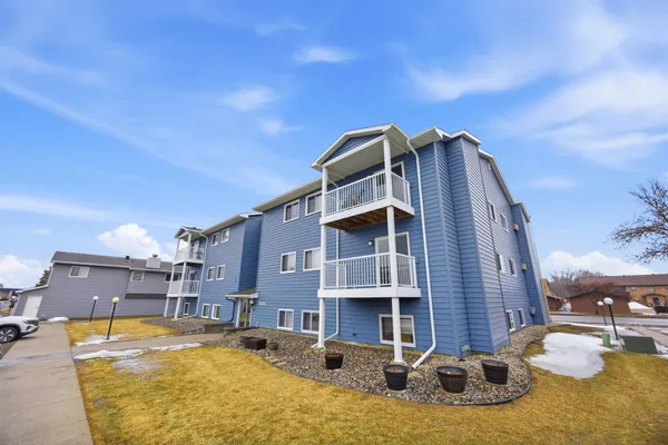 $145,000 | 2535 25th Street South, Unit B102, Fargo, ND 58103
