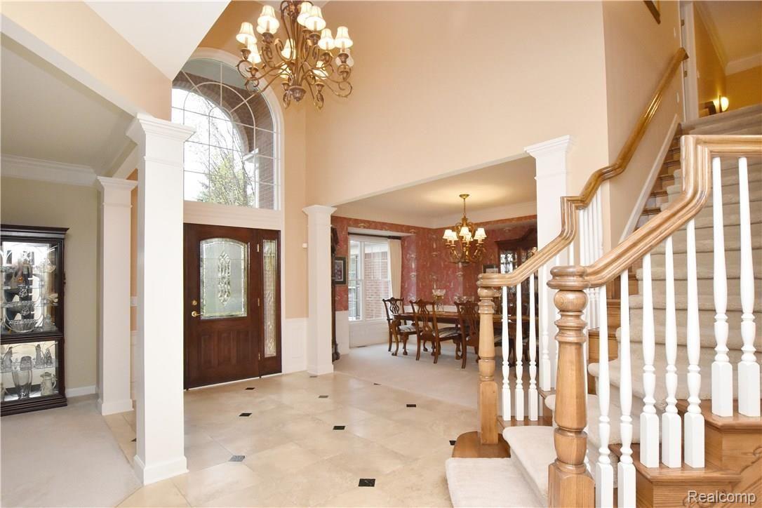 5769 Stonehaven Boulevard Rochester, MI 48306 - Photo 4 of 39 5769 Stonehaven_004.JPG