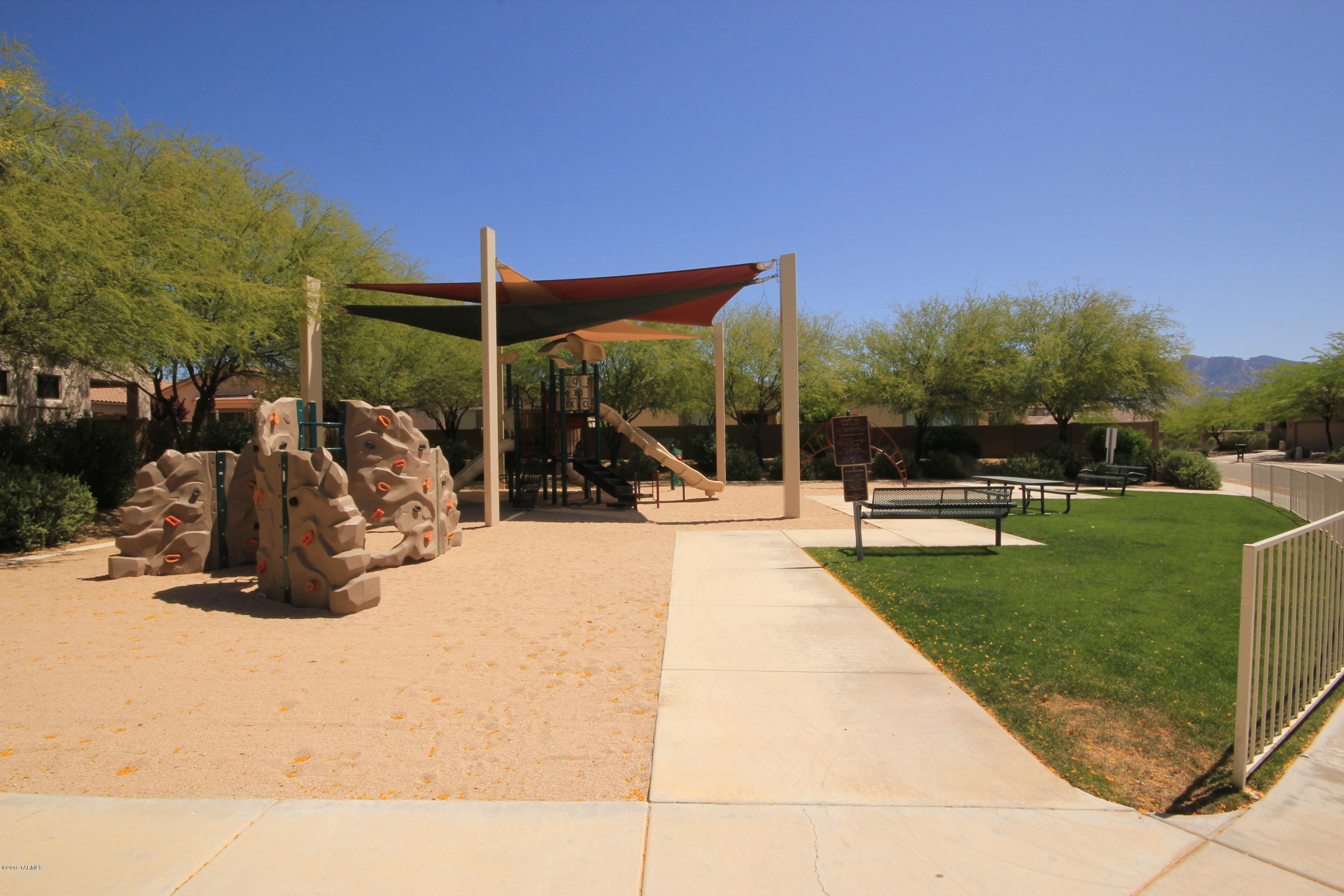 12874 Bloomington Loop Tucson, AZ 85755 - Photo 13 of 44