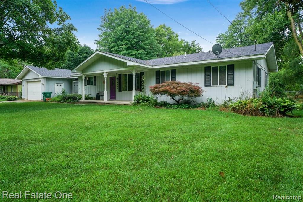 14660 Hoeft Road Belleville, MI 48111 - Photo 2 of 25