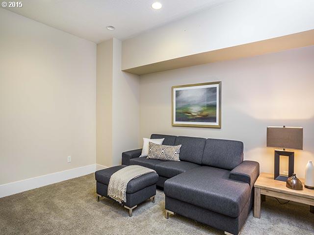 10057 Southwest Morrison Street Portland, OR 97225 - Photo 12 of 16 Gallery Image 12