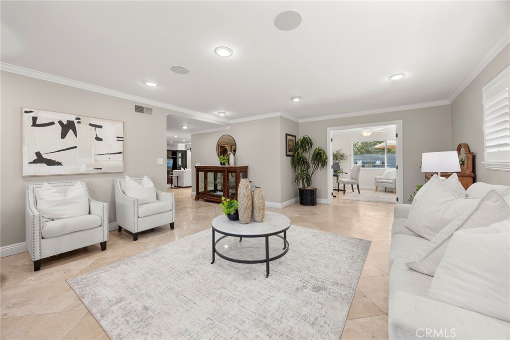 1532 West Domingo Road Fullerton, CA 92833 - Photo 6 of 43