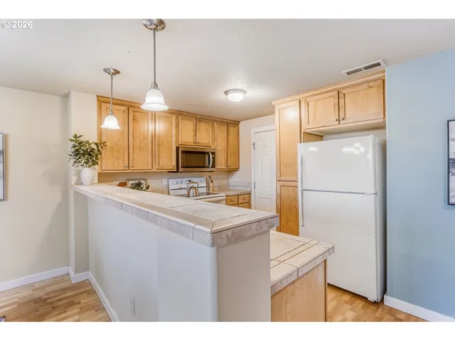 $449,900 | 17395 Southwest Vincent Street, Beaverton, OR 97078