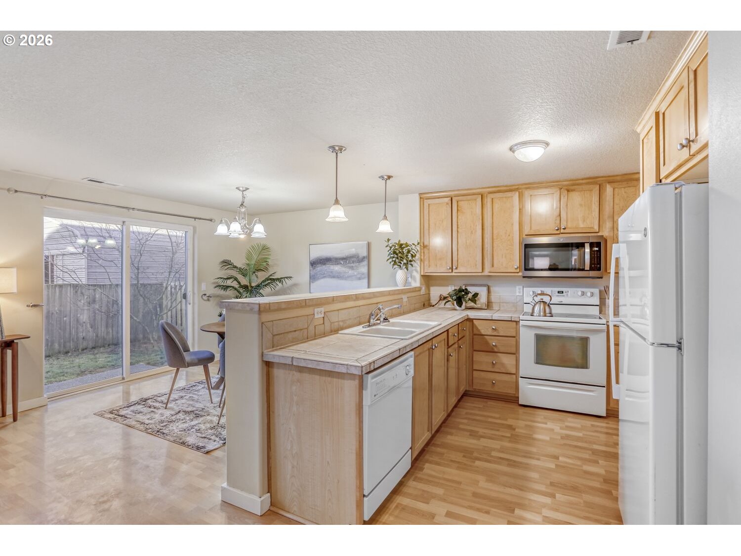 17395 Southwest Vincent Street Beaverton, OR 97078 - Photo 13 of 30