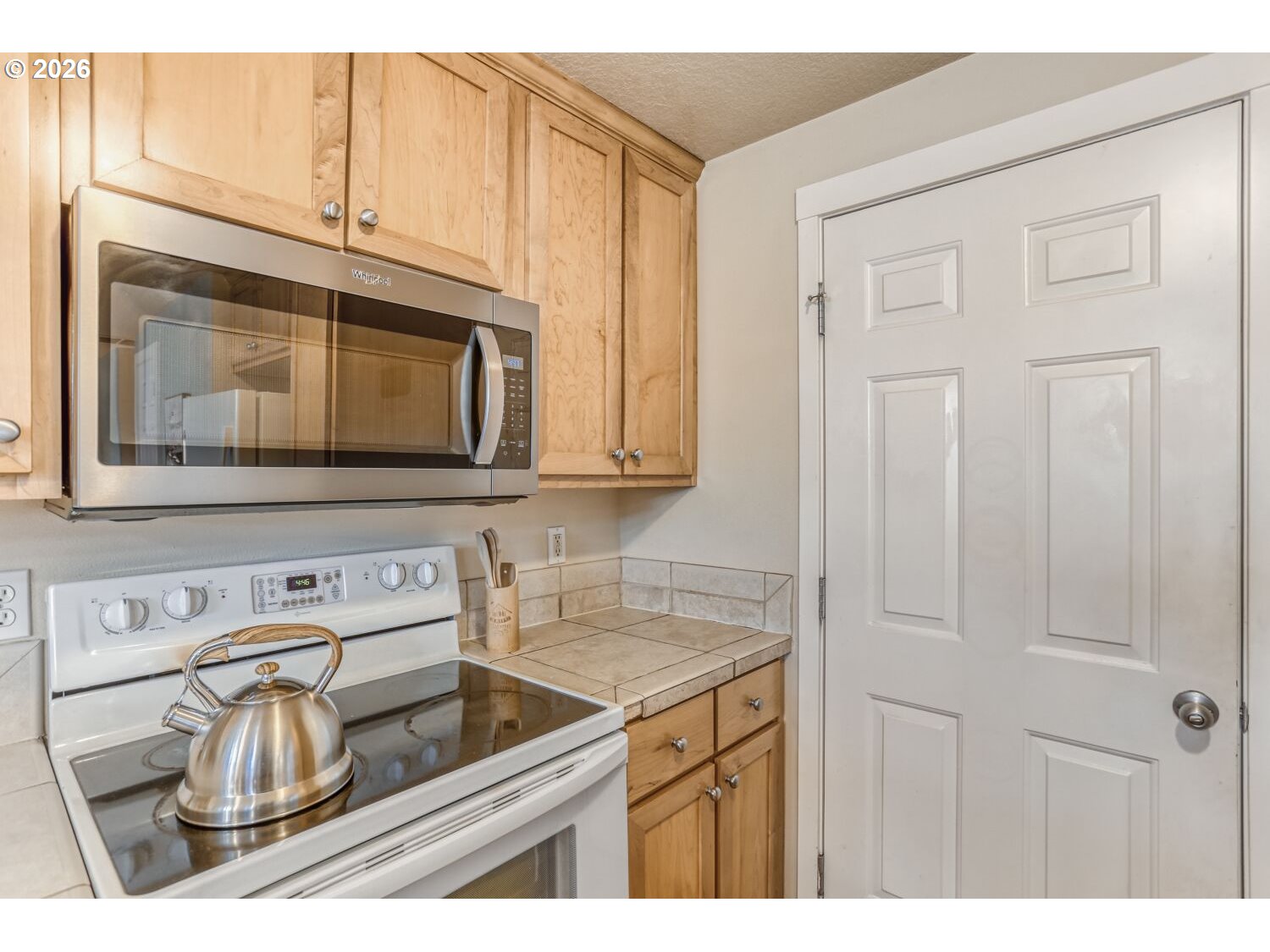 17395 Southwest Vincent Street Beaverton, OR 97078 - Photo 14 of 30