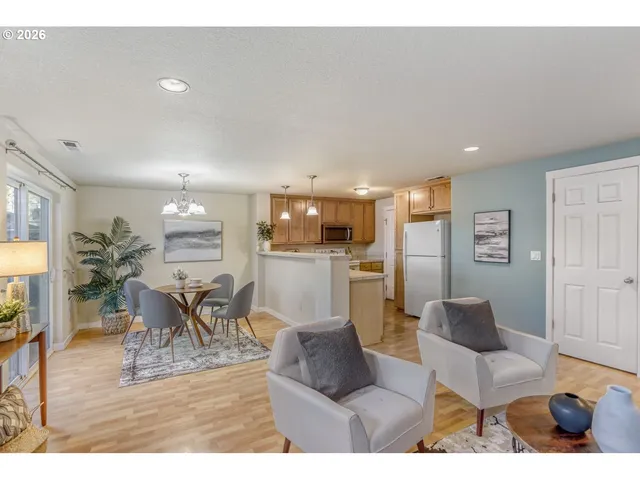 $449,900 | 17395 Southwest Vincent Street, Beaverton, OR 97078