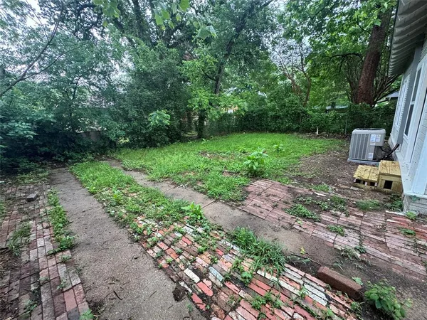 $1,550 | 3714 Meyers Street, Dallas, TX 75215