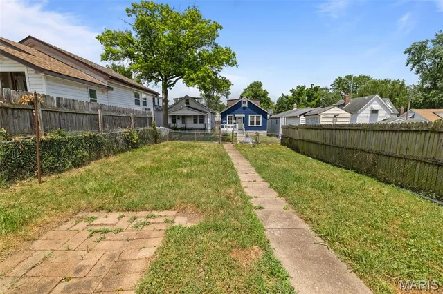 $114,900 | 4035 Schiller Place, St. Louis, MO 63116