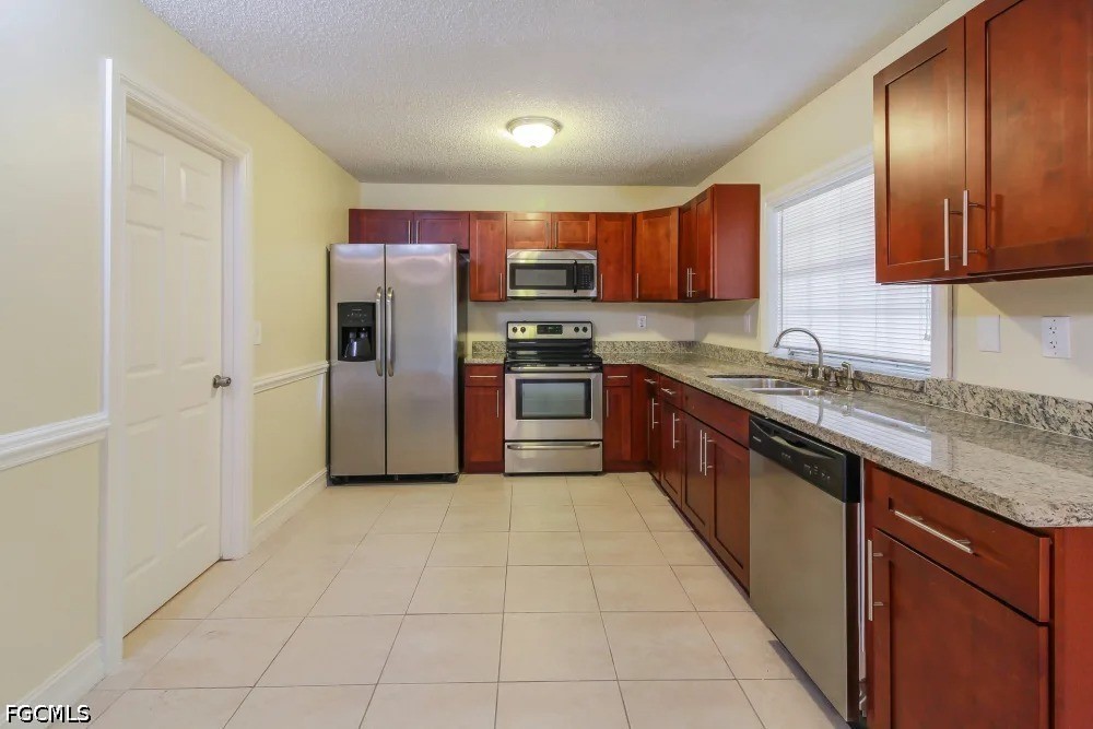 23816 Southwest 65th Way Boca Raton, FL 33428 - Photo 5 of 13