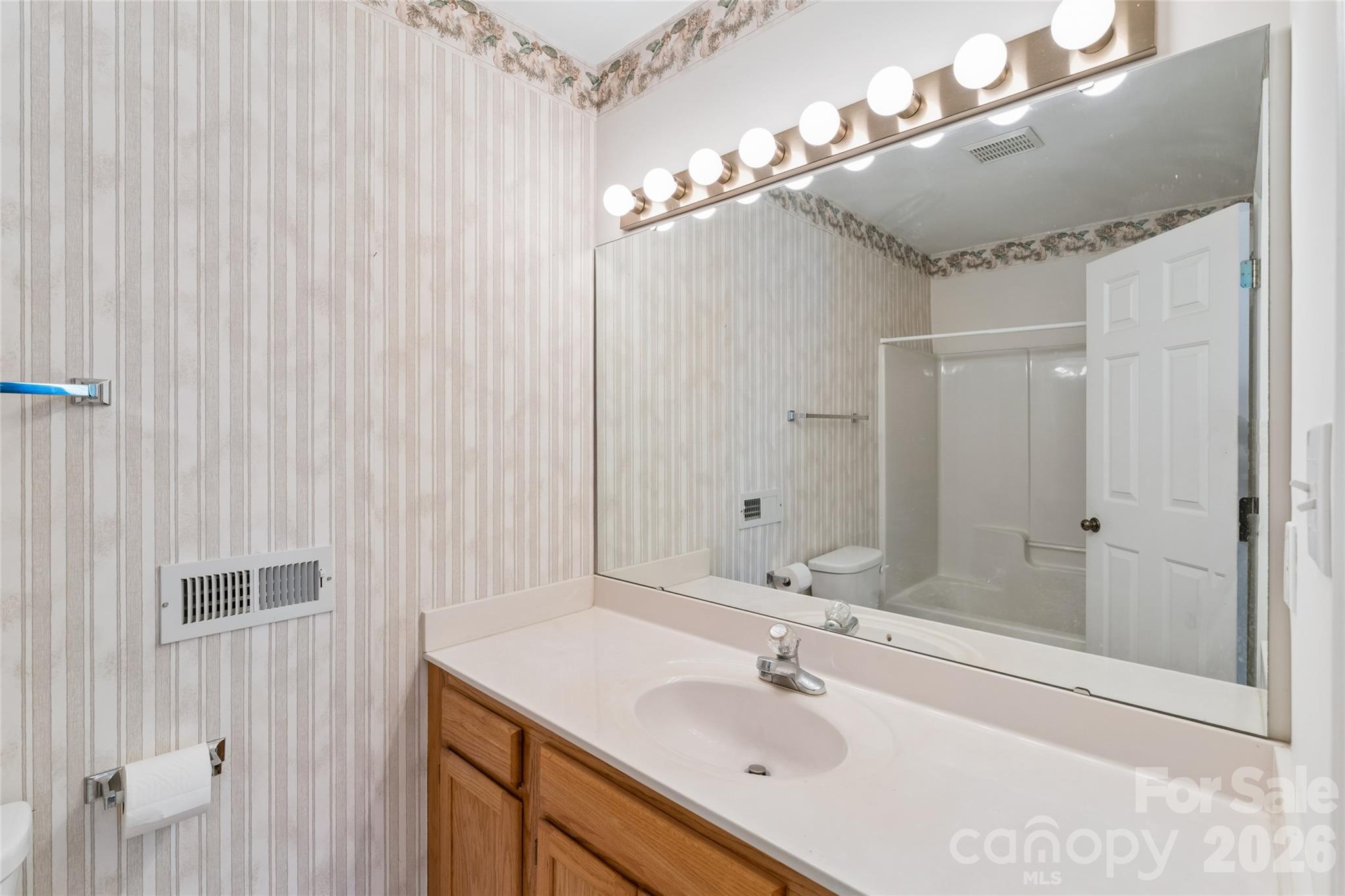 7500 Plott Road Charlotte, NC 28215 - Photo 20 of 48 Gallery Image 20