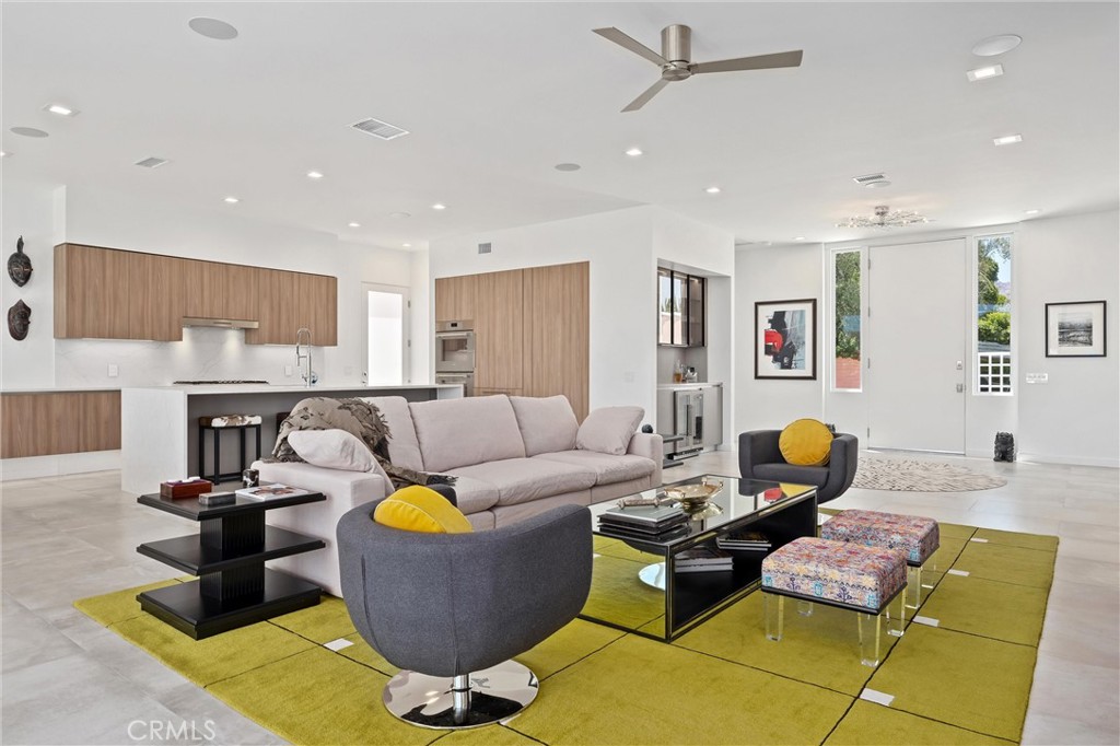 47090 Amir Drive Palm Desert, CA 92260 - Photo 11 of 49 Great Room