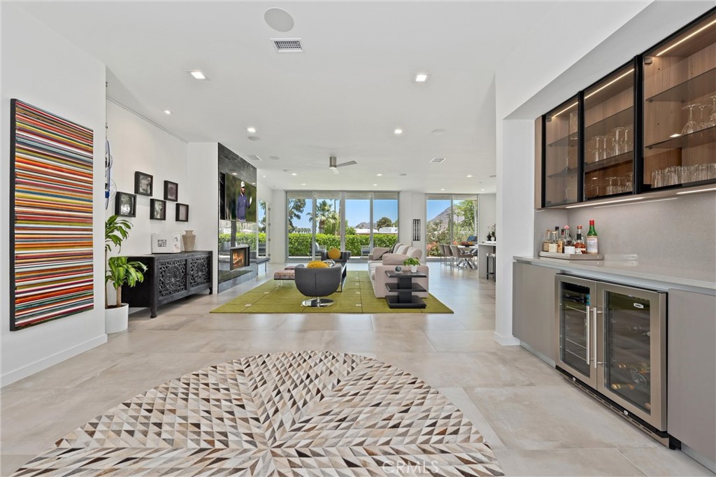 47090 Amir Drive Palm Desert, CA 92260 - Photo 2 of 49 Entry/Great Room