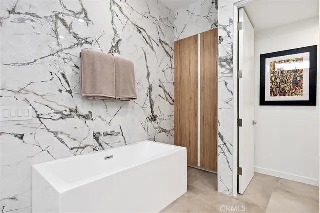 $2,475,000 | 47090 Amir Drive, Palm Desert, CA 92260