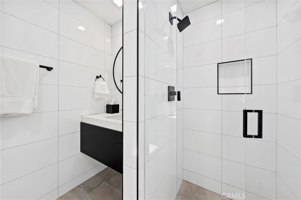 47090 Amir Drive Palm Desert, CA 92260 - Photo 32 of 49 Bedroom 2 Bath