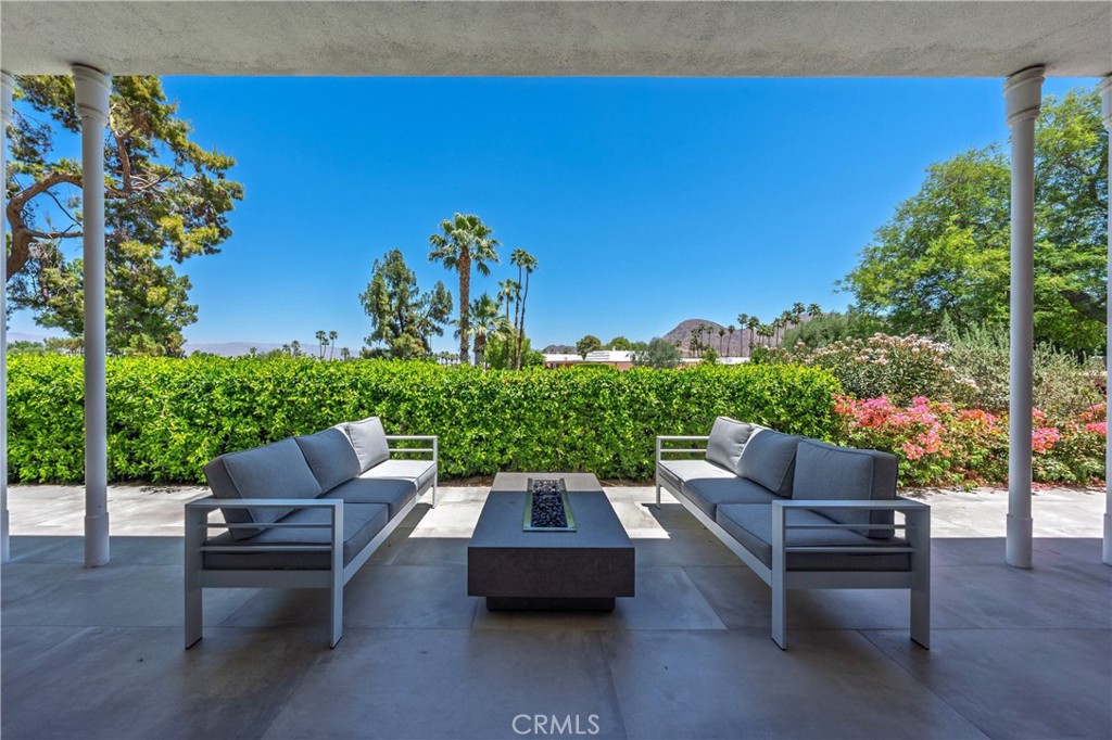 47090 Amir Drive Palm Desert, CA 92260 - Photo 44 of 49 Back Patio