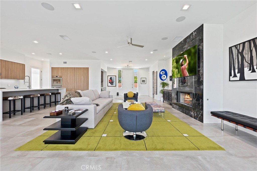 47090 Amir Drive Palm Desert, CA 92260 - Photo 10 of 49 Great Room