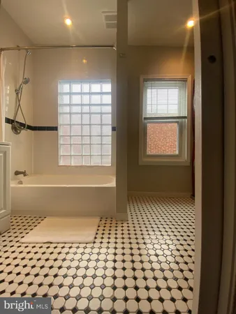 $2,500 | 140 Walnut Avenue, Ardmore, PA 19003