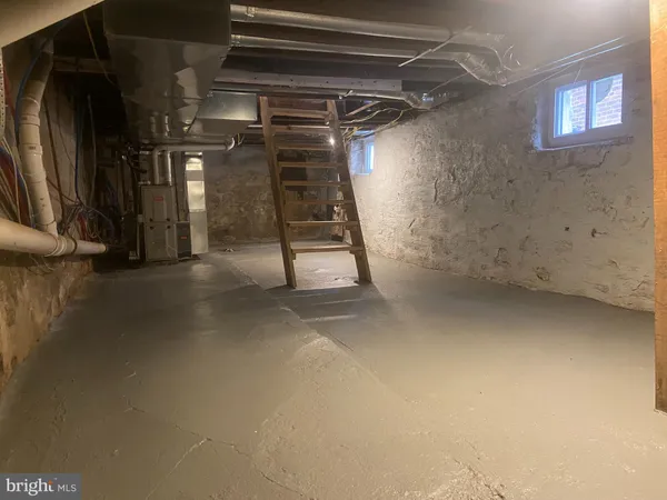 $2,500 | 140 Walnut Avenue, Ardmore, PA 19003