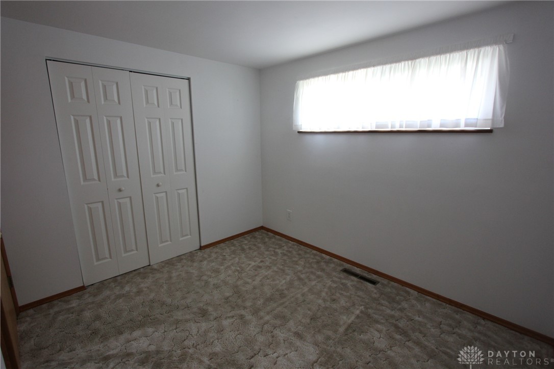 6529 Harshmanville Road Huber Heights, OH 45424 - Photo 33 of 45