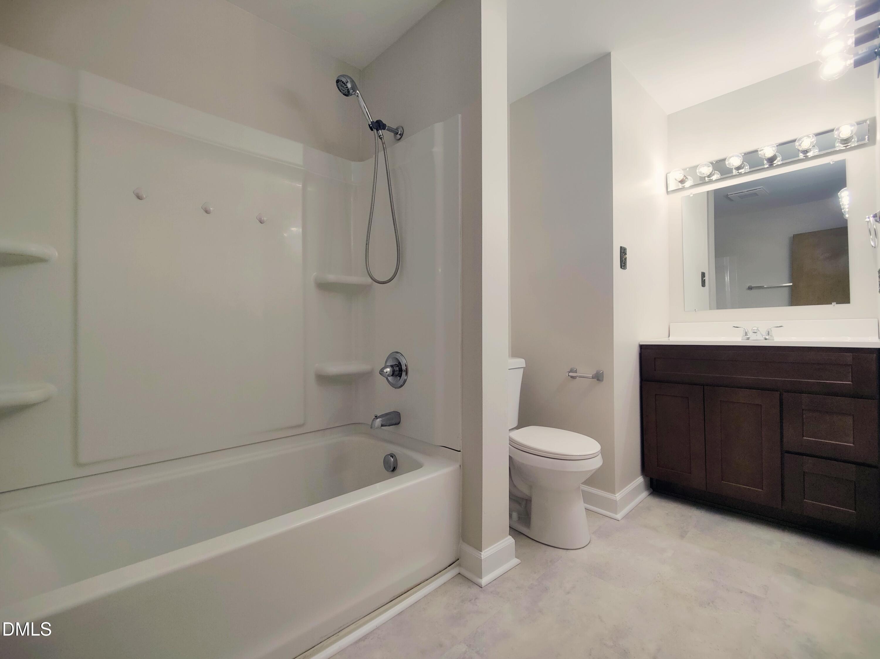 406 Avery Street Garner, NC 27529 - Photo 21 of 55 Main Hallway Bathroom