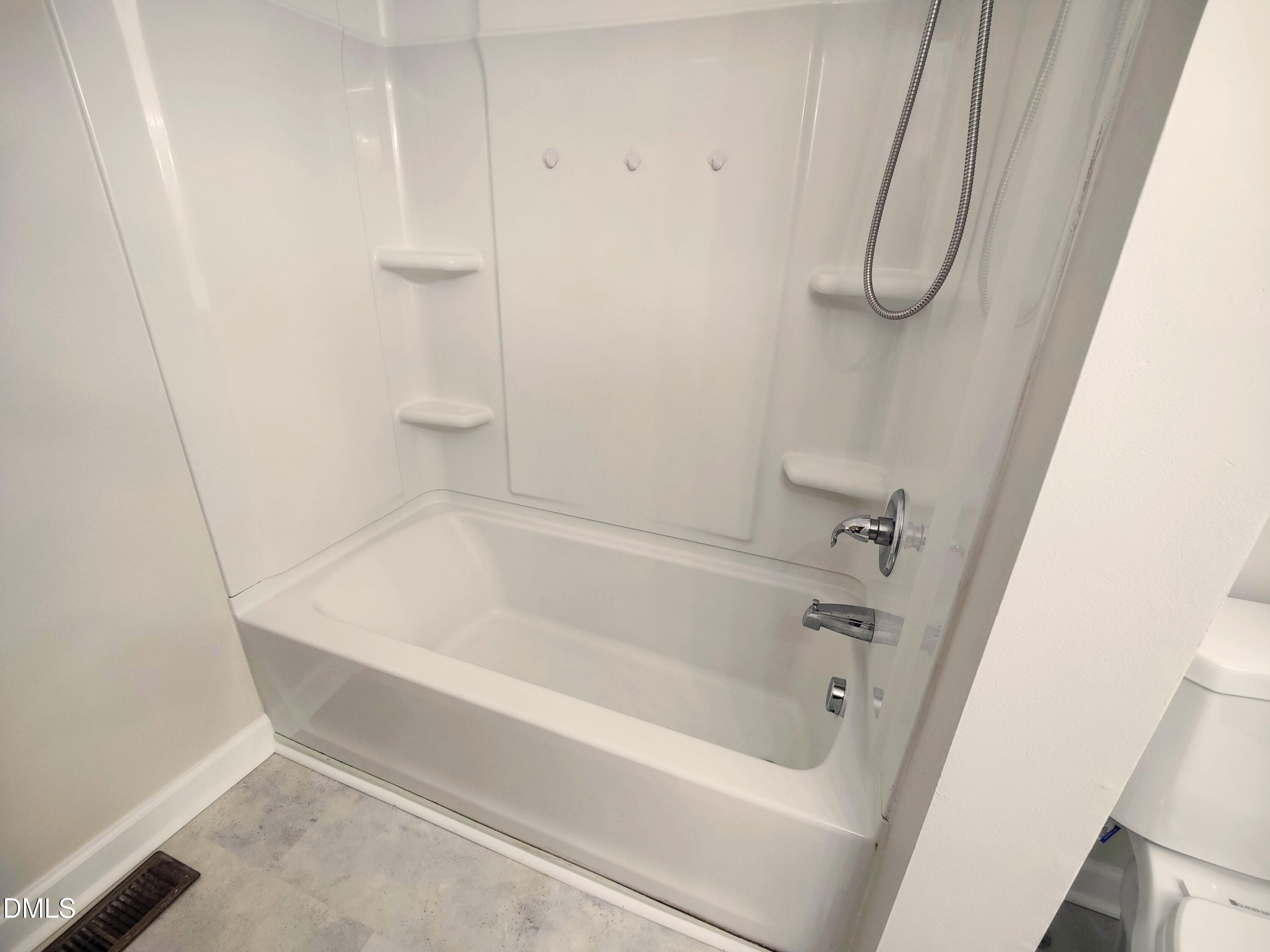 406 Avery Street Garner, NC 27529 - Photo 22 of 55 Main Hallway Bathroom